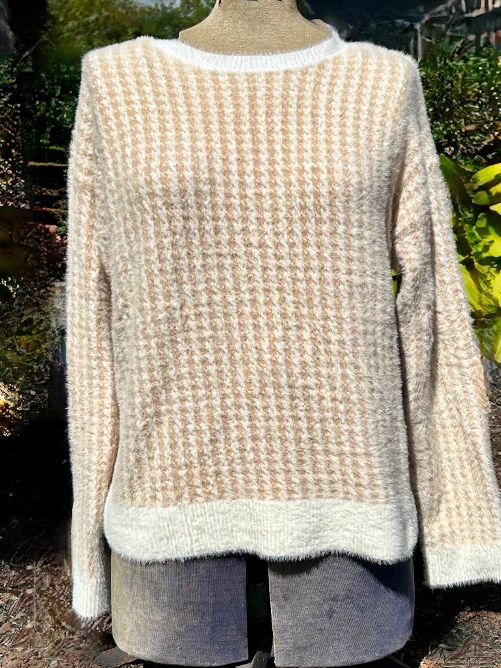 Ivory and Camel Houndstooth Sweater - Picture 2 of 3
